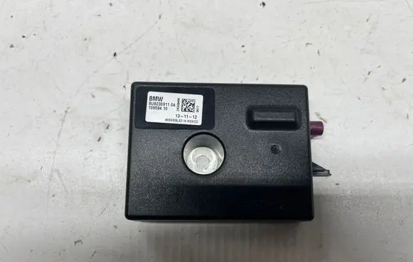 BMW X6 E71 Aerial antenna amplifier 10859410 9230911