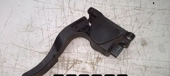 Mercedes-Benz Sprinter W901 W902 W903 W904 Accelerator throttle pedal 0280755023