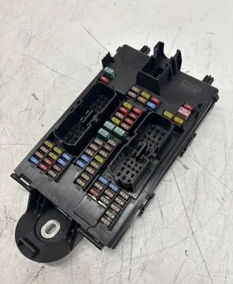 Volvo S90, V90 Fuse module 31682732 K067R