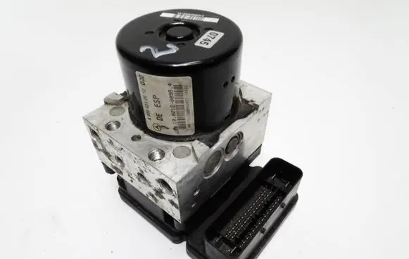 Mercedes-Benz C W204 ABS Pump A0064312612 A2045454732 02120098209711