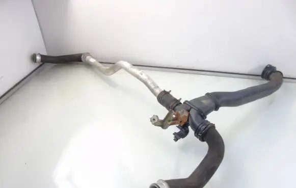 Porsche Boxster 987 Engine coolant pipe/hose 99710671101