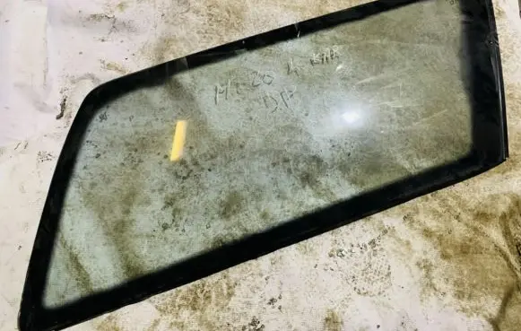 Mazda 626 Rear side window