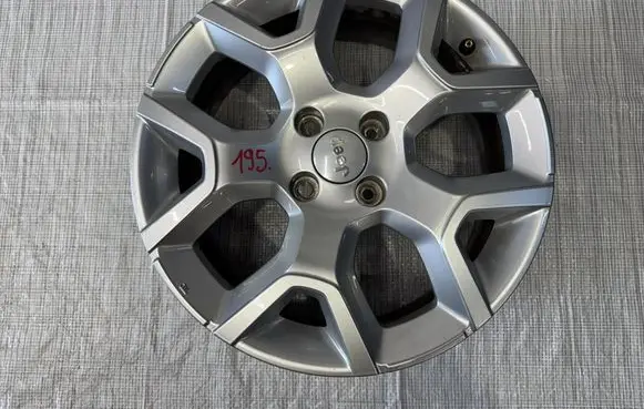 Jeep Avenger R19 alloy rim 52197382