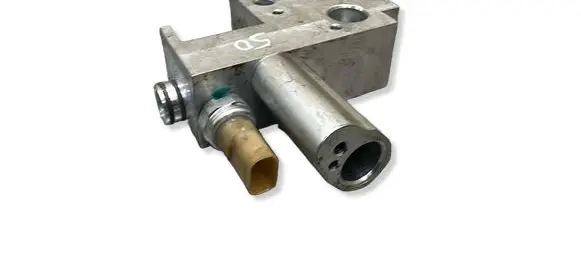 Jaguar I-Pace Air conditioning (A/C) expansion valve J9D38D308AA 20221113