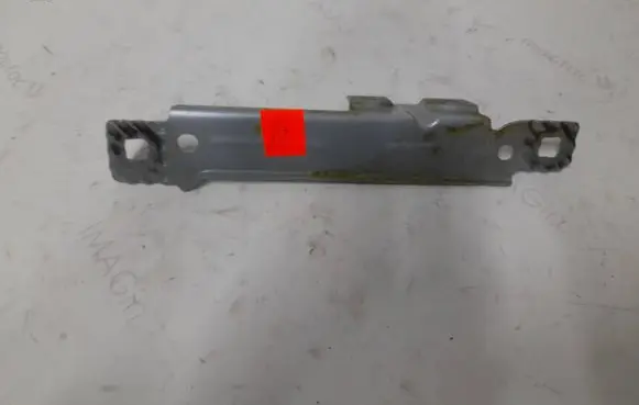 Mercedes-Benz S W222 Fender mounting bracket A2228811414