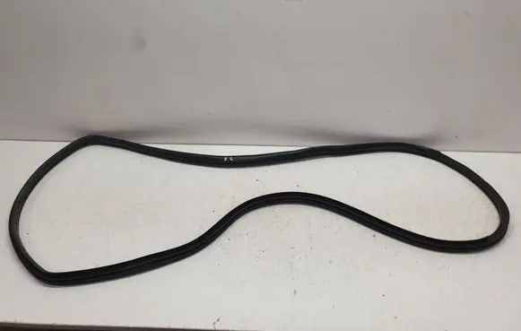 Hyundai ix35 Rear door rubber seal (on body) 