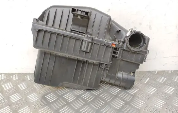 Citroen C3 Air filter box 9813534180
