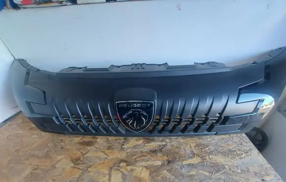 Peugeot Boxer Front bumper upper radiator grill 735775043 1441213480