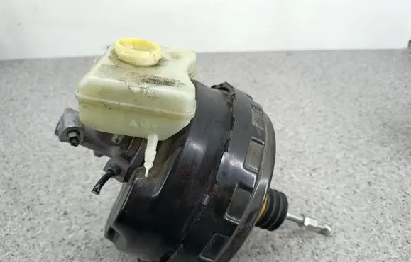Audi Q5 SQ5 8R Brake booster 8R0612103D