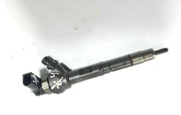 Audi A6 S6 C7 4G Fuel injector 03L130277J