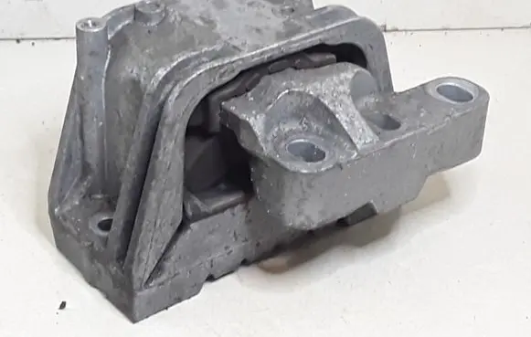 Seat Altea Engine mount bracket 1K0199262