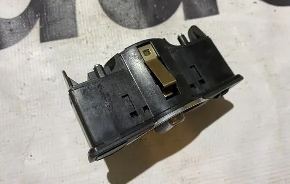 Mercedes-Benz E W211 Light switch