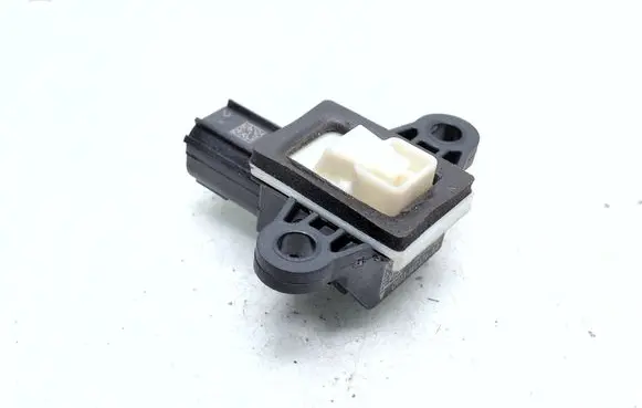 Ford Fiesta Airbag deployment crash/impact sensor DG1314C676AA 11202014 11B0A0B0
