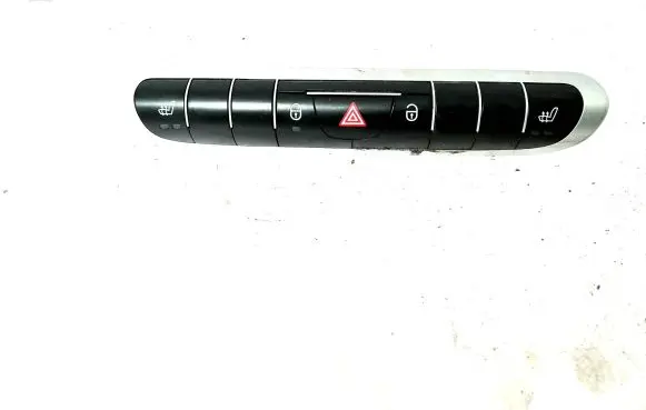 Smart ForTwo I Other switches/knobs/shifts A4518208210001