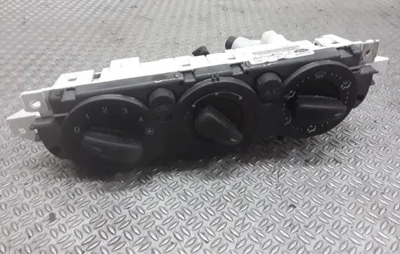 Ford Focus Climate control unit 7M5T19980AA