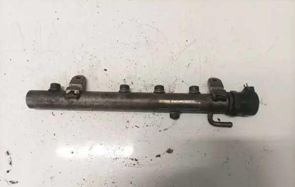 Mercedes-Benz ML W164 Fuel main line pipe a64207000495002 a64207000495