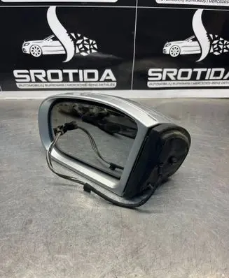 Mercedes-Benz C W203 Front door electric wing mirror 413133417