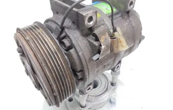Volvo S40, V40 Air conditioning (A/C) compressor (pump) 30899721