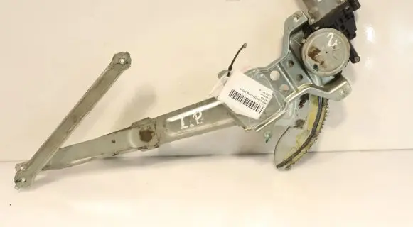 Suzuki Alto Front window lifting mechanism without motor