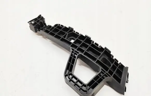 KIA Xceed Rear bumper mounting bracket J7CA0