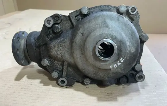 BMW X3 E83 Front differential 7531797