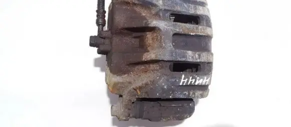 Honda CR-V Front brake caliper