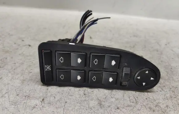 BMW 5 E39 Electric window control switch