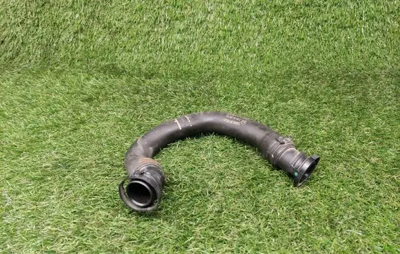 Breather/breather pipe/hose