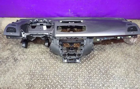 Renault Fluence Dashboard 681004751R