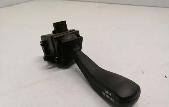 BMW 5 E39 Indicator stalk 8363662K 01104000