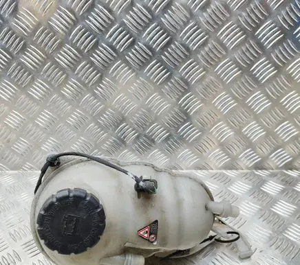 Mercedes-Benz GLE W167 Coolant expansion tank/reservoir A1675009900