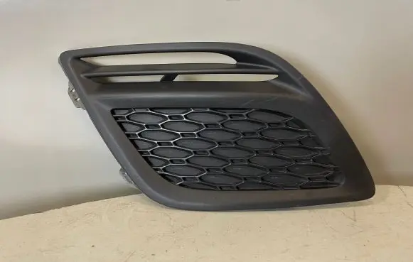 Volvo XC60 Front bumper lower grill 31290658