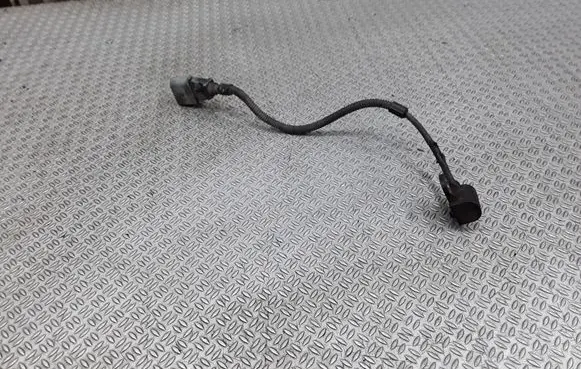 Volkswagen Touran I Crankshaft position sensor 9805940