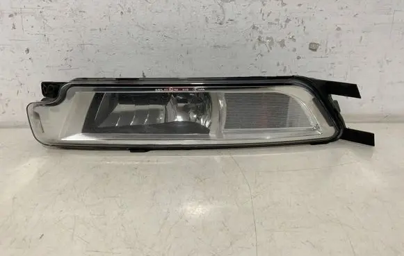 Volkswagen PASSAT B8 Front fog light 3G0941661F