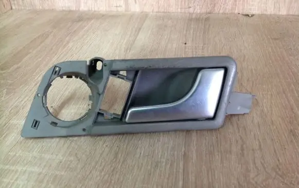 Audi A2 Front door interior handle 8Z0837020C