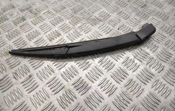 Nissan X-Trail T32 Rear wiper blade arm