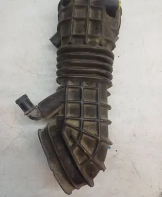 Audi 100 200 5000 C3 Air intake hose/pipe 034133357H