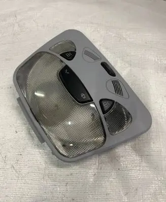 Mercedes-Benz C W203 Front seat light A2038202301 2JM00879300 0001282825