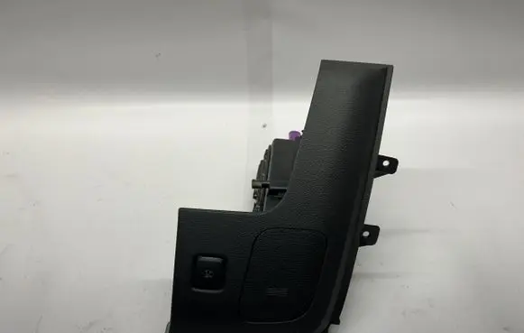 Ford Mustang VI Glove box FR3B63044F09A