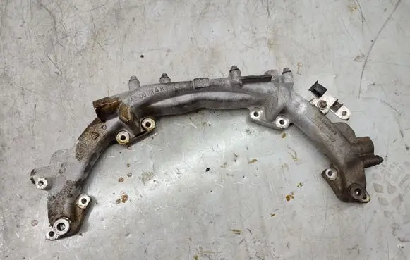 Porsche Panamera (970) Engine coolant pipe/hose 9481061614R