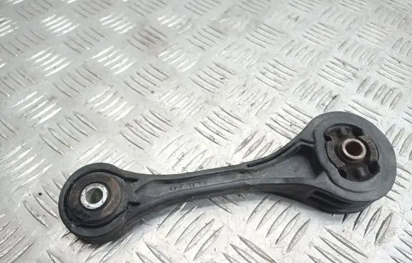 Subaru Forester SH Engine mount bracket