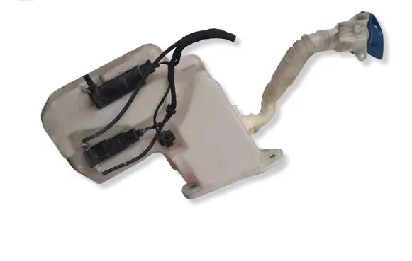 Volkswagen Golf VII Windshield washer fluid reservoir/tank 5Q0955449