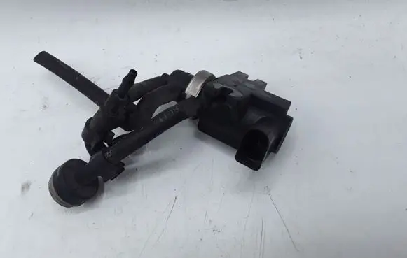 Volkswagen Phaeton Turbo solenoid valve 1J0906627C 72290303