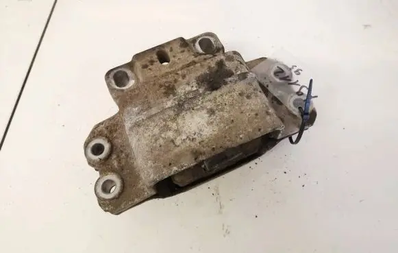 Volkswagen Golf VI Engine mount bracket 1k0199555