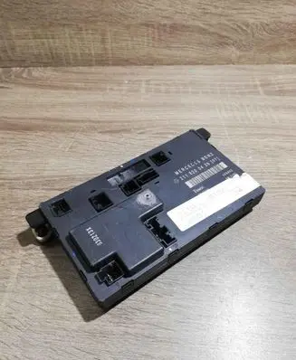 Mercedes-Benz E W211 Door control unit/module 2118200426