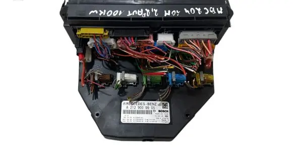Mercedes-Benz C W204 Fuse module A2125451401 A2129009905 A2129028102