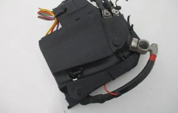 Ford Focus Positive cable (battery) AV6T14A067BC