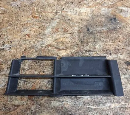 BMW 5 E39 Front bumper lower grill 8235640 51118235640