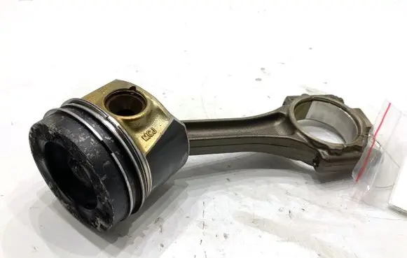 Skoda Octavia Mk3 (5E) Piston with connecting rod 03LA