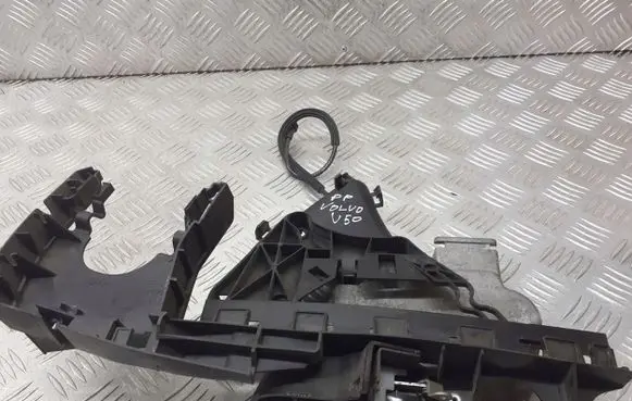 Volvo V50 Front door lock 240015003